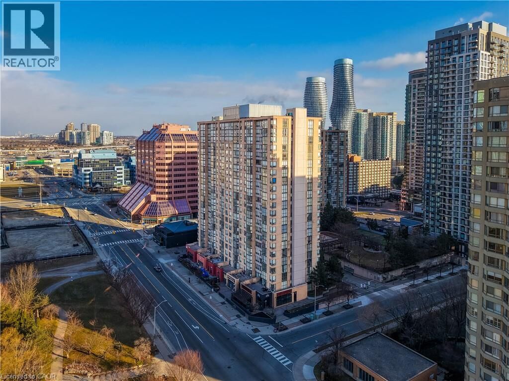Property Photo:  265 Enfield Place 510  ON L5B 3Y7 