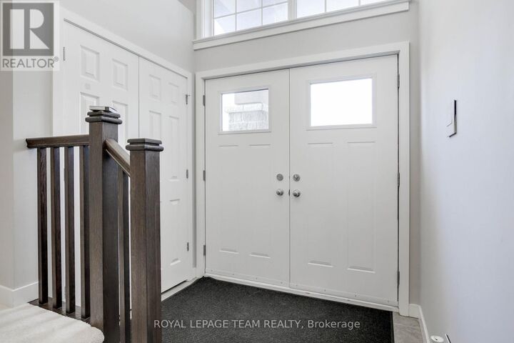 Property Photo:  389 Andalusian Crescent  ON K2V 0C3 