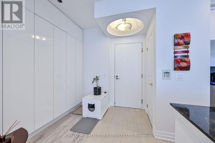 Property Photo: 2083 Lake Shore Boulevard West 1113 ON M8V 4G2