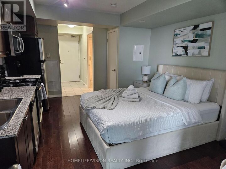 Property Photo:  209 Fort York Boulevard 1258  ON M5V 4A1 