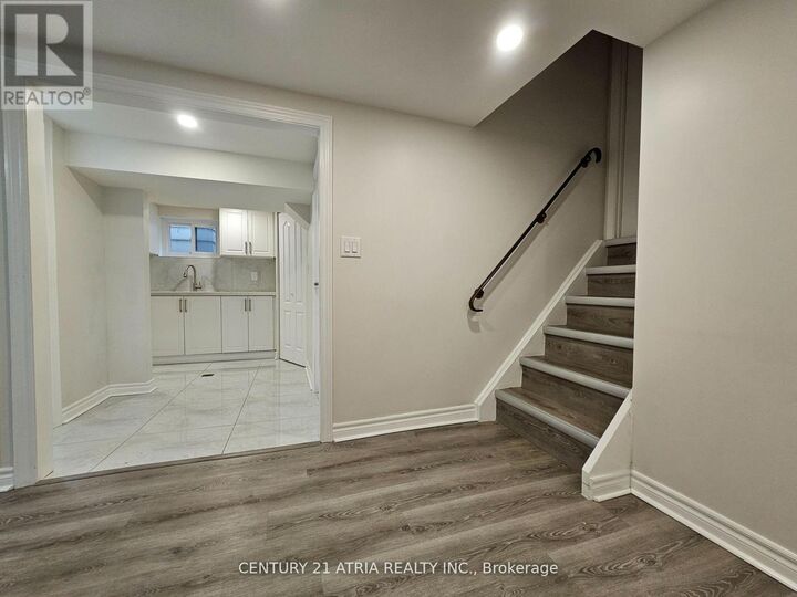 Property Photo: 733 Balaton Avenue Lower ON L1W 1W3