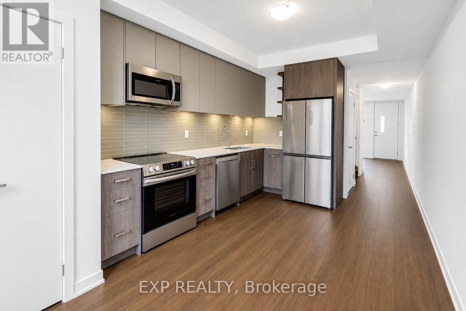 Property Photo: 28 Turtle Island Road ON M6A 2M5