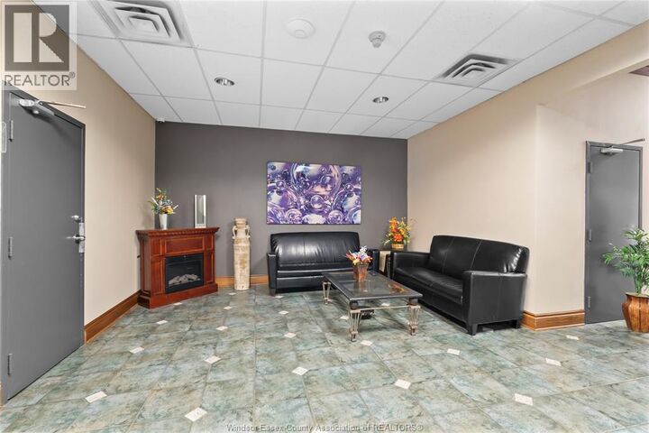 Property Photo:  540 Ouellette Avenue 6C  ON N9A 1B7 
