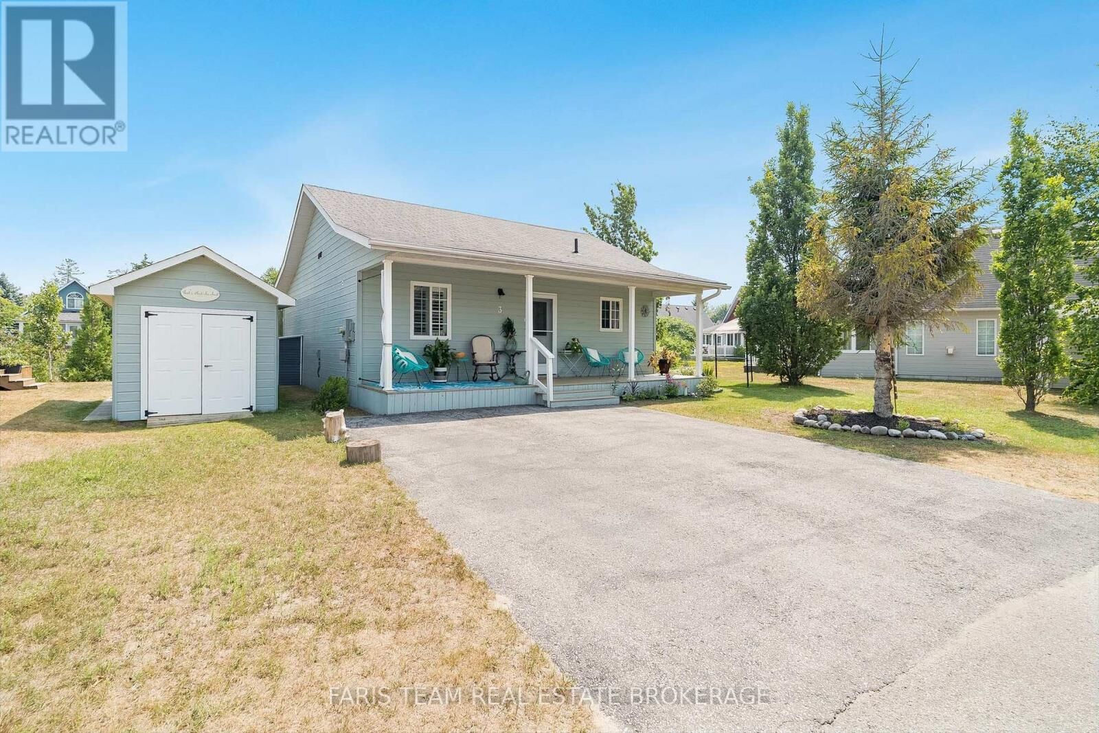 Property Photo:  3 Awenda Avenue  ON L9Z 1X7 