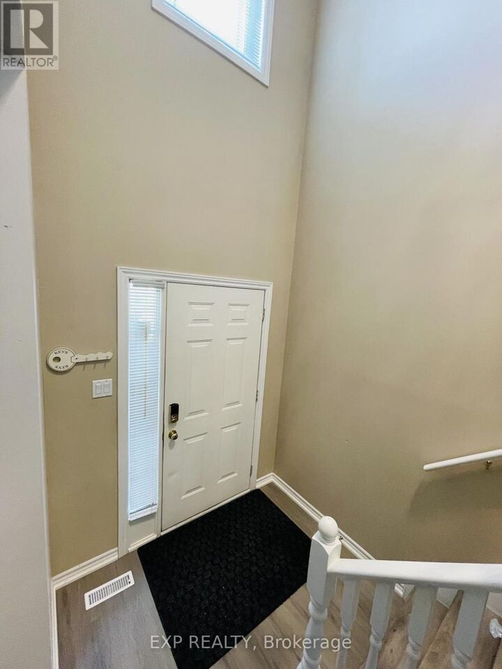 Property Photo: 1360 Aspenridge Crescent ON N5Y 5P1