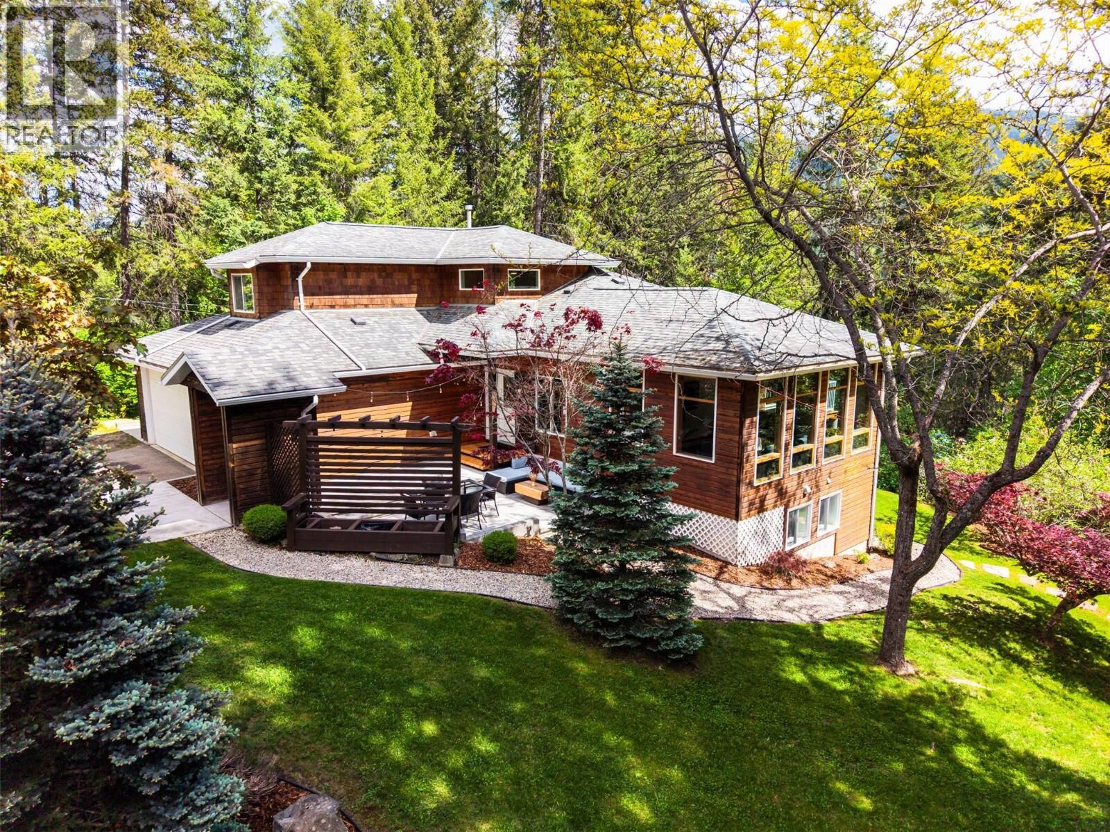 Property Photo: 4310 View Ridge Road BC V0G 2G3