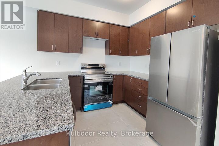 Property Photo:  305 Garner Road West 67  ON L9G 3K9 