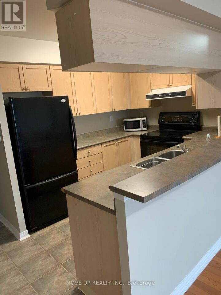 Property Photo:  39 Oneida Crescent South #901  ON L4B 4T9 