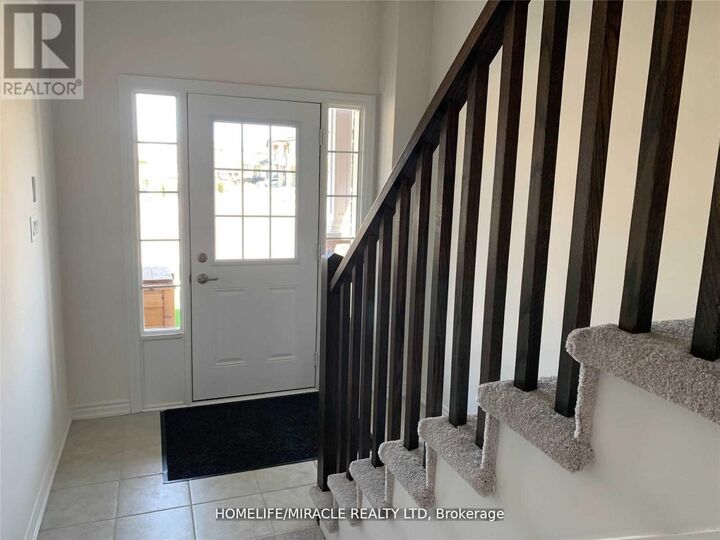 Property Photo:  82 Scenic Ridge Gate  ON N3L 0K2 