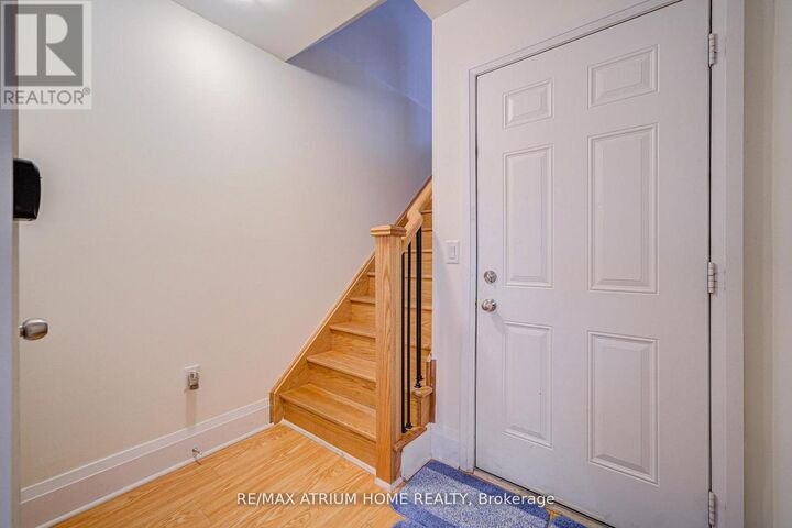 Property Photo:  252B Finch Avenue East  ON M2N 0K3 