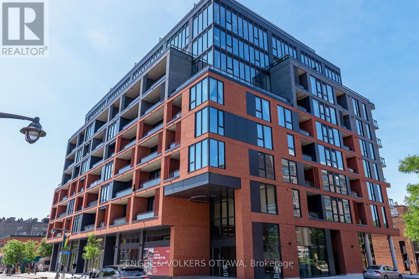 Property Photo:  10 James Street 514  ON K2P 1T2 