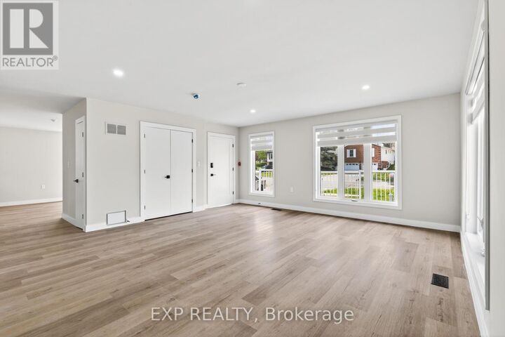Property Photo:  263 Anne Street North 1  ON L4N 4Y1 