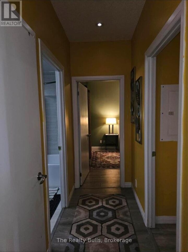 Property Photo:  2150 Lawrence Avenue East 103  ON M1R 3A7 