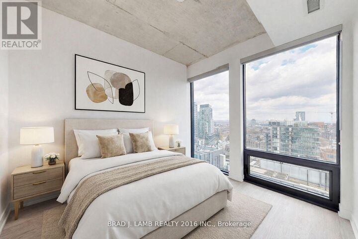 Property Photo:  284 King Street East 2401  ON M5A 1K4 