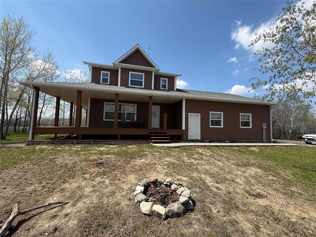Property Photo: 58114 Pth 12 Rd 36E Highway MB R0E 0A0