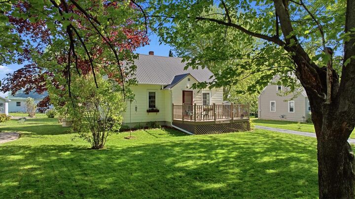Property Photo:  419 W North Street  WI 54460 