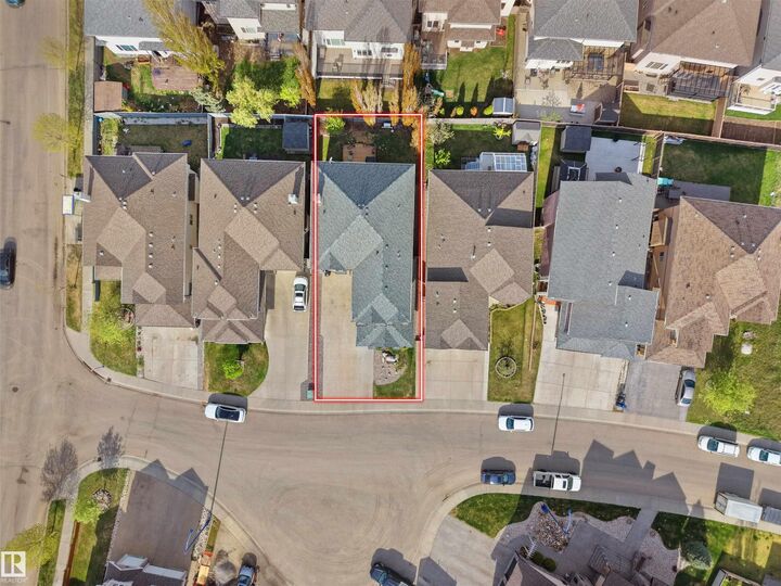 Property Photo:  1511 69 Street SW  AB T6X 1L4 