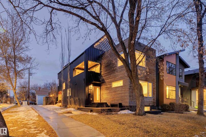 Property Photo:  10958 80 Avenue NW  AB T6G 0R1 