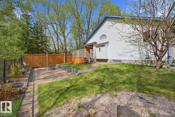 Property Photo:  70 Eastcott Drive  AB T8N 7B2 