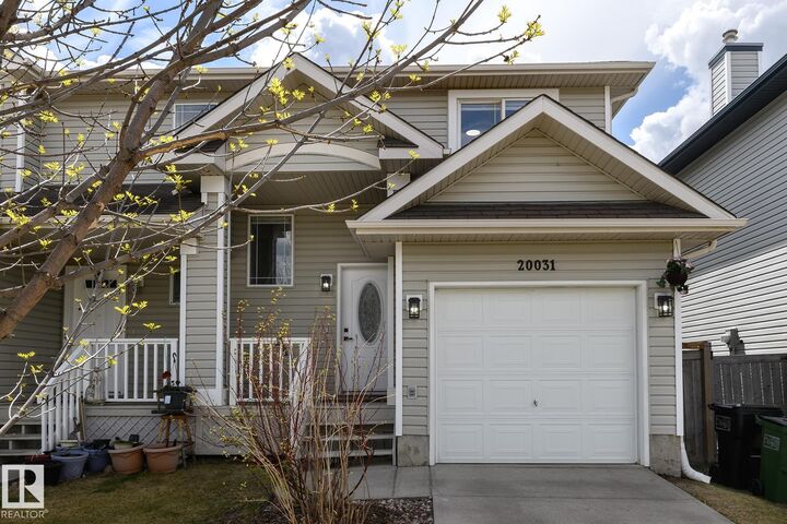 Property Photo:  20031 53A Avenue NW  AB T6M 2W2 