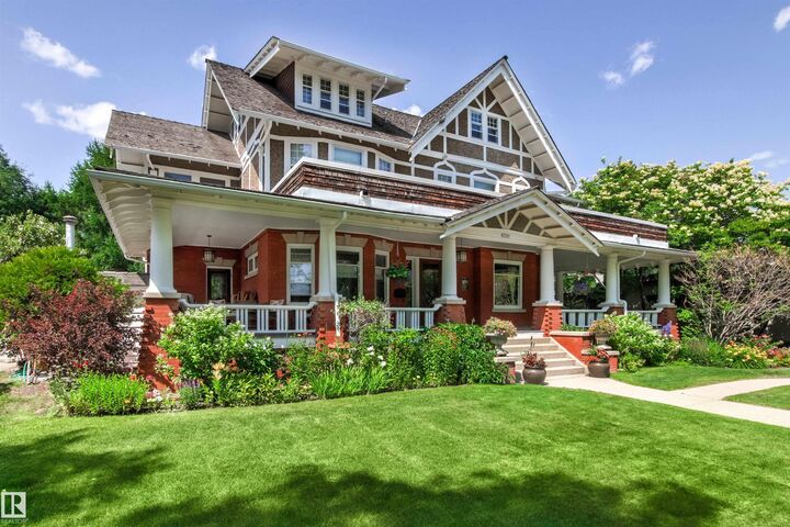 Property Photo:  6210 Ada Boulevard NW  AB T5W 4P1 