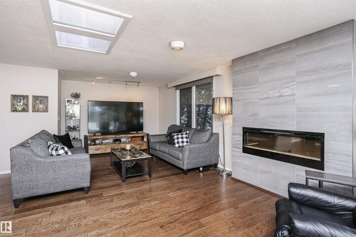 Property Photo:  14719 59 Avenue NW  AB T6H 4T5 