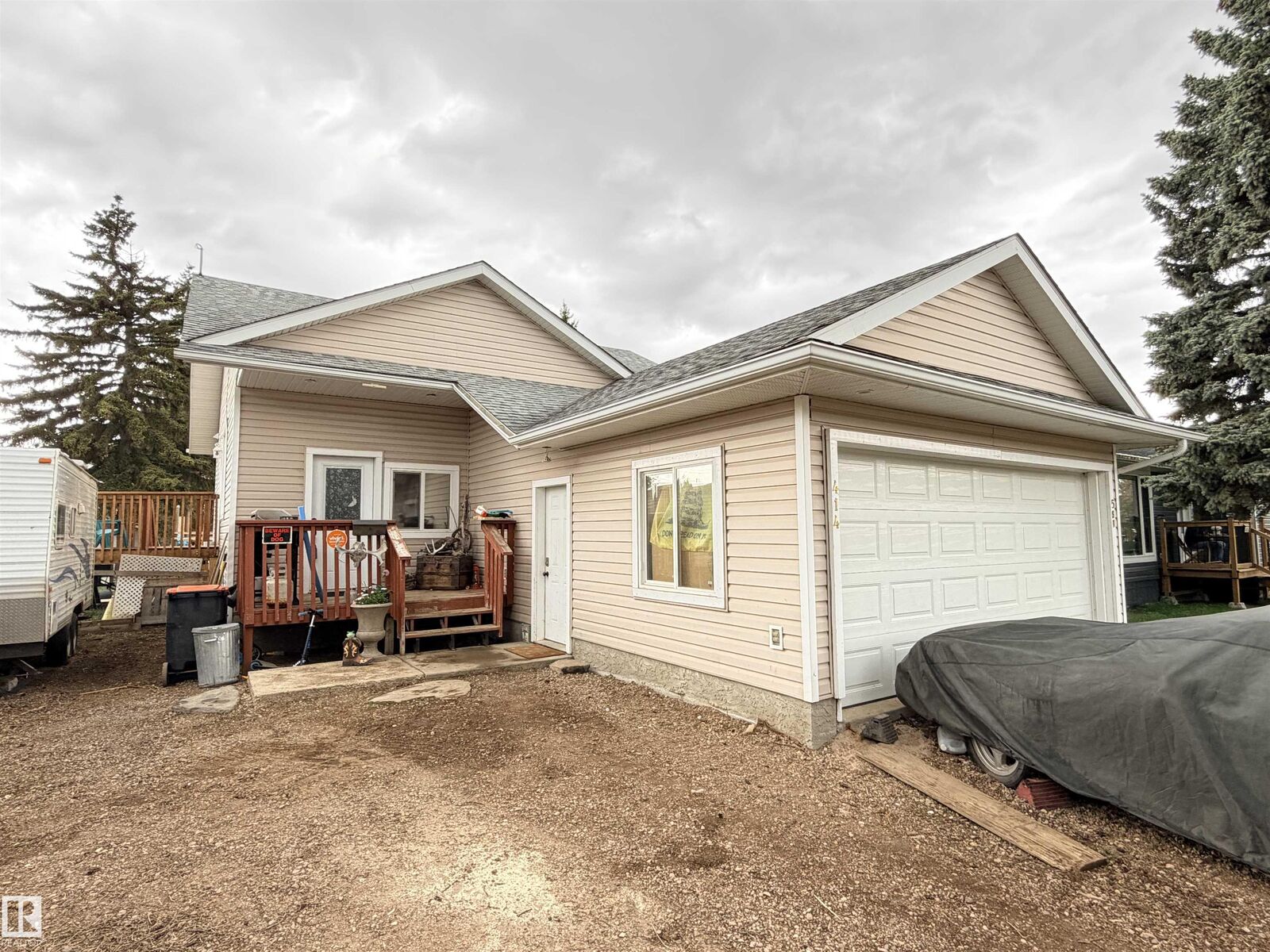 Property Photo: 414 5 Street AB T0A 3J0