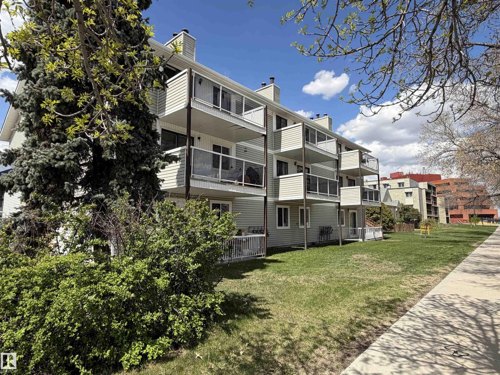 Property Photo:  10604 110 Avenue NW 205  AB T5H 4C7 