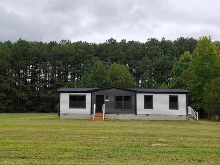 Property Photo:  3225 Pine Meadows Way  VA 23350 