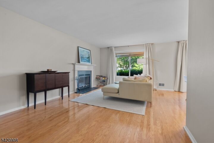 Property Photo:  16 Franklin Court  NJ 07045 