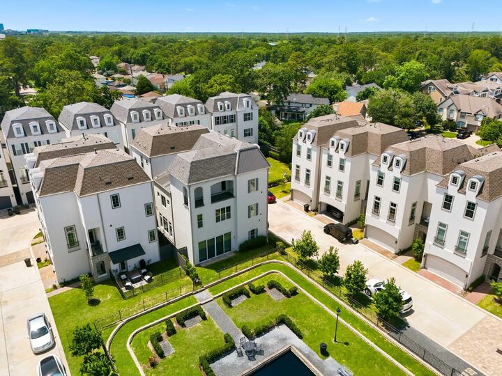 Property Photo:  11119 Savannah Oaks Lane  TX 77043 