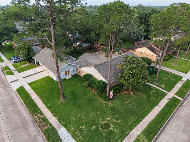 Property Photo:  5638 Sanford Road  TX 77096 