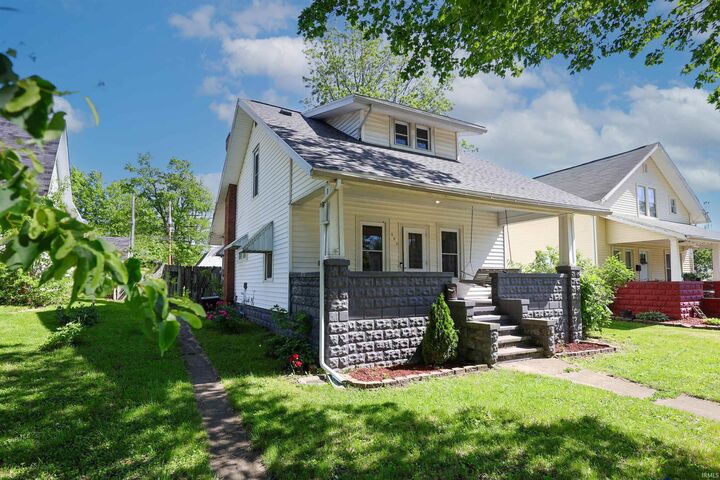 Property Photo: 405 E Van Buren Street IN 46725