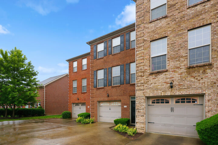 Property Photo:  1145 Appian Crossing Way 102  KY 40517 