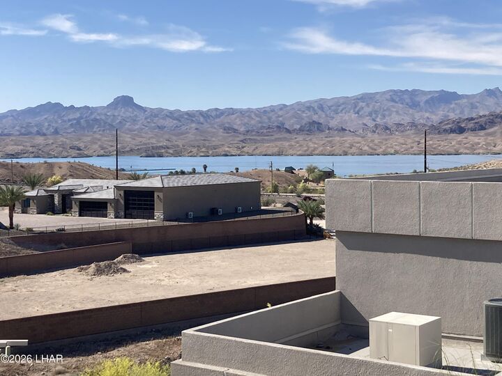 Property Photo:  670 Pena Ln  AZ 86406 