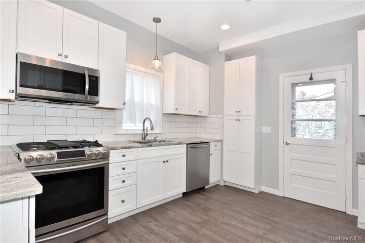 Property Photo:  213 Ashford Avenue  NY 10522 