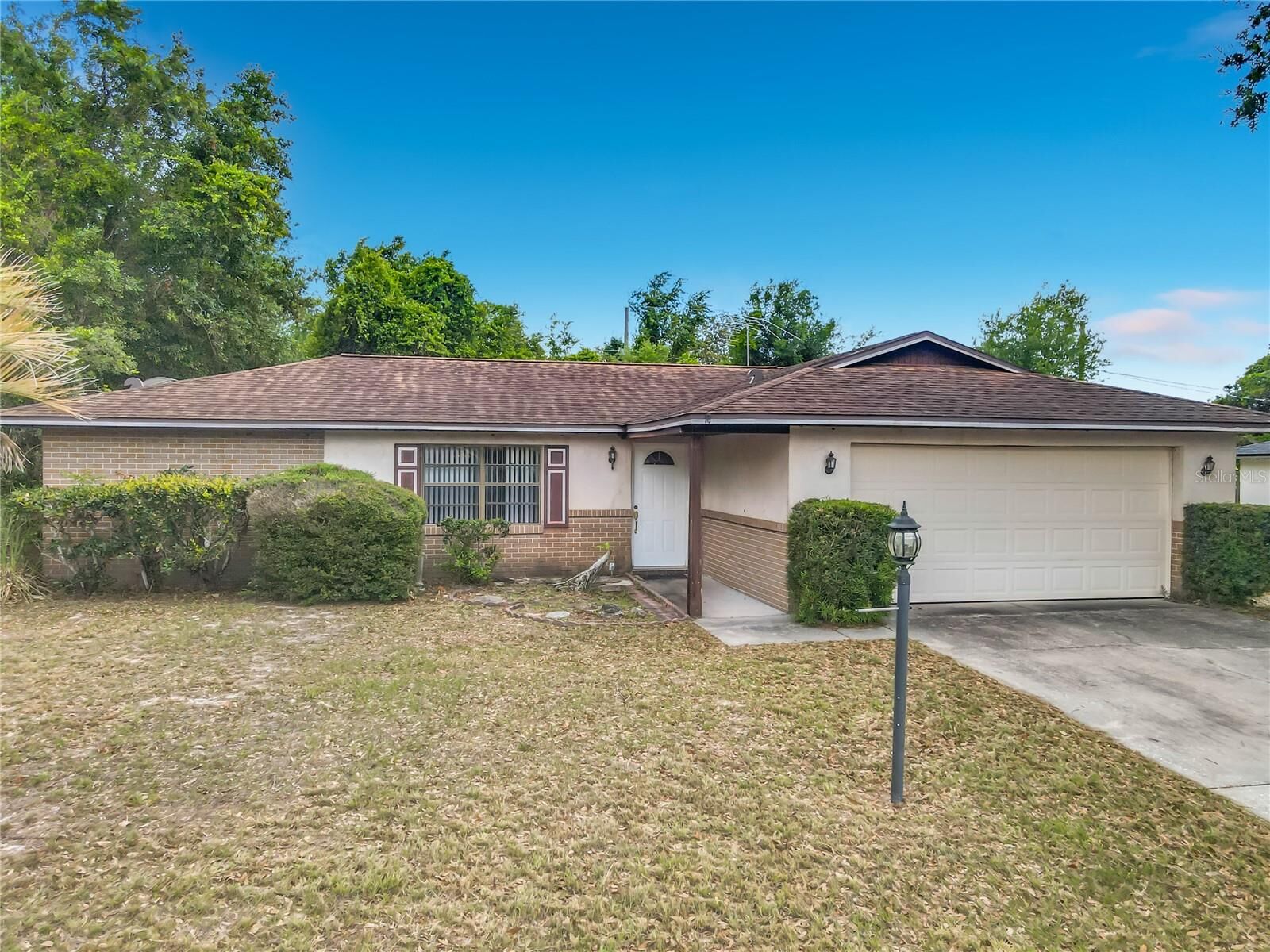 Property Photo:  625 Brunswick Terrace  FL 32725 