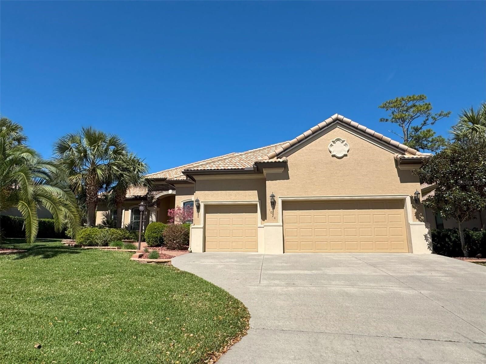 Property Photo: 1024 W Beagle Run Loop FL 34442