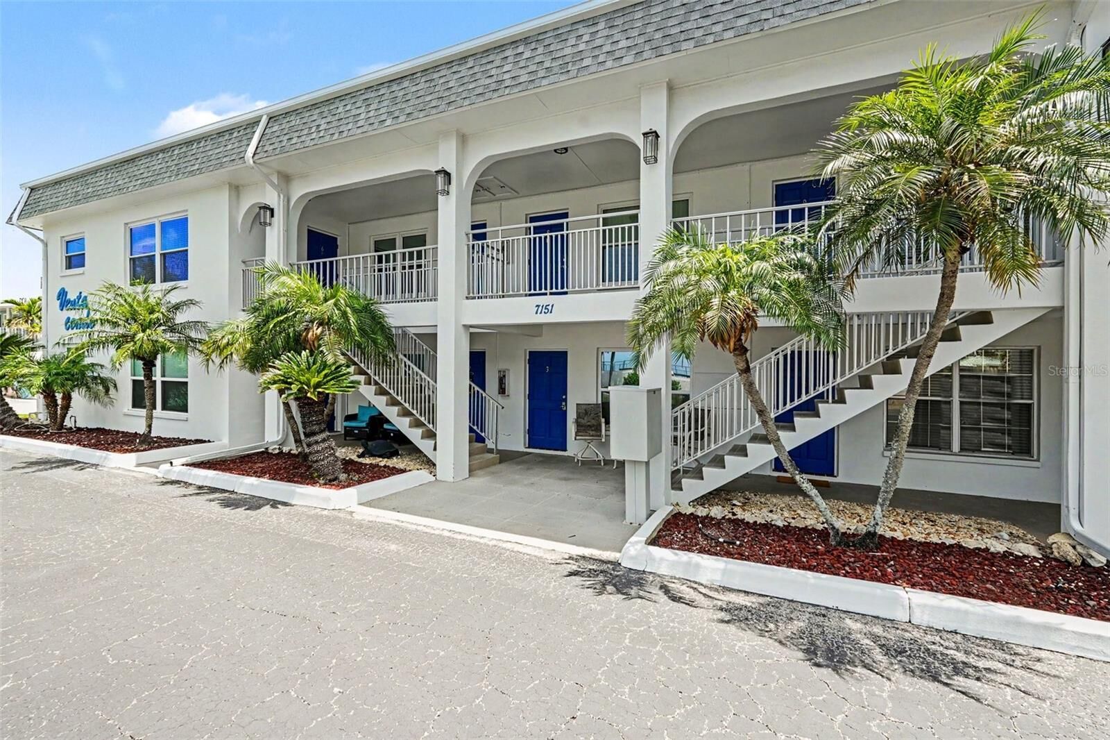 Property Photo:  7151 Sunset Way 6  FL 33706 