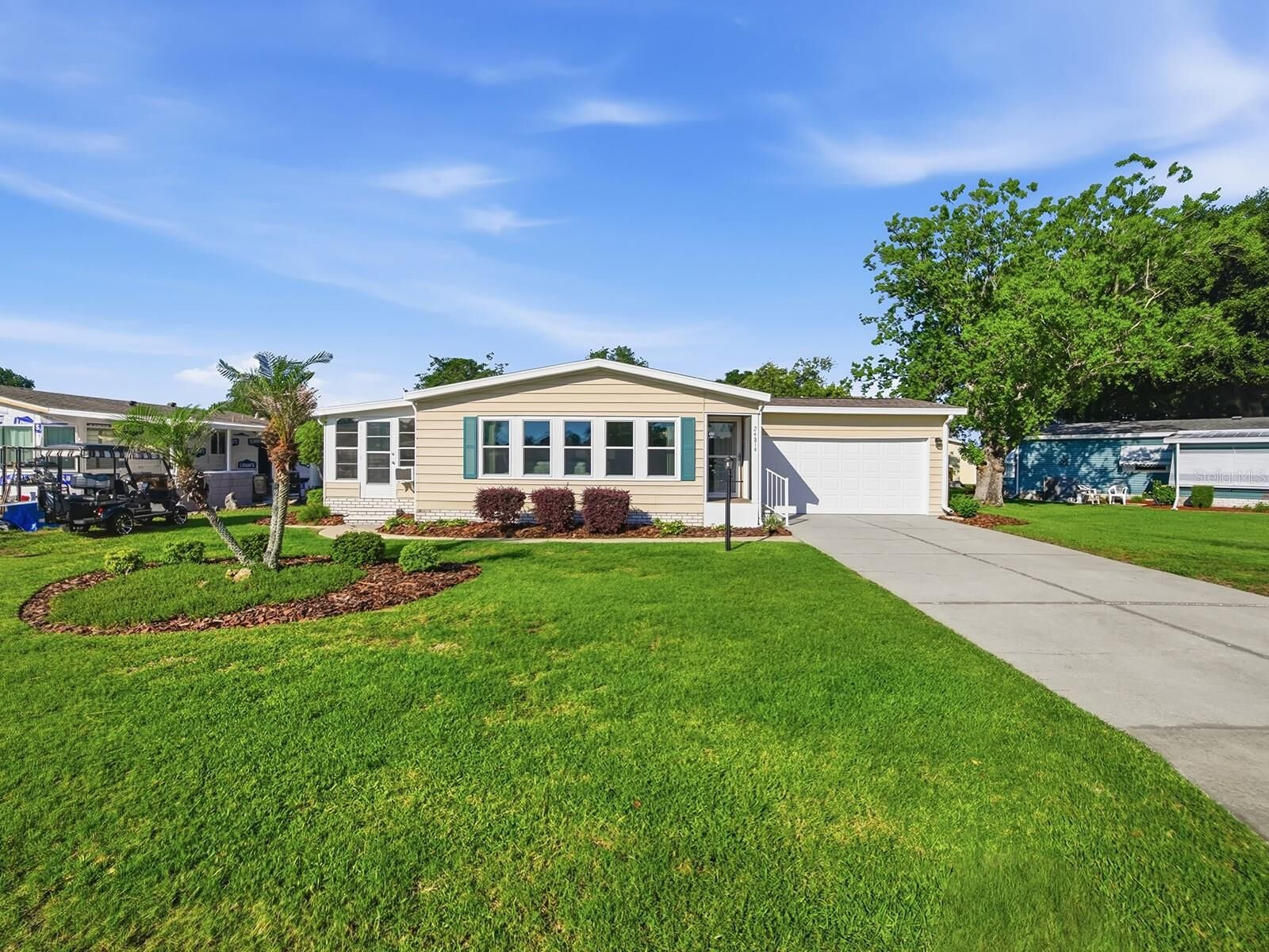 Property Photo:  24814 Pine Hl  FL 34748 