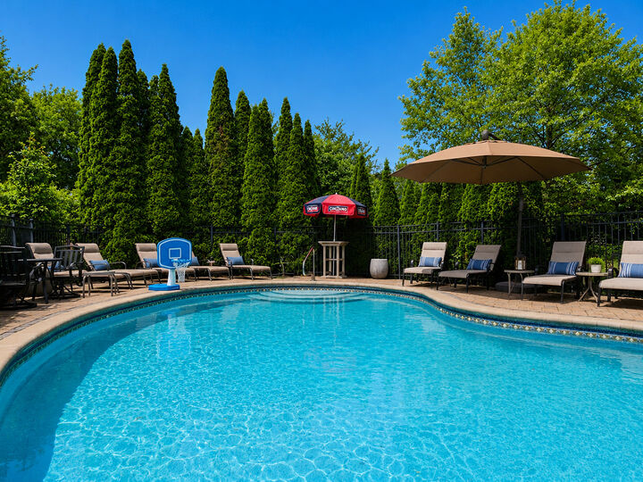 Property Photo:  1710 Galloway Circle  IL 60010 