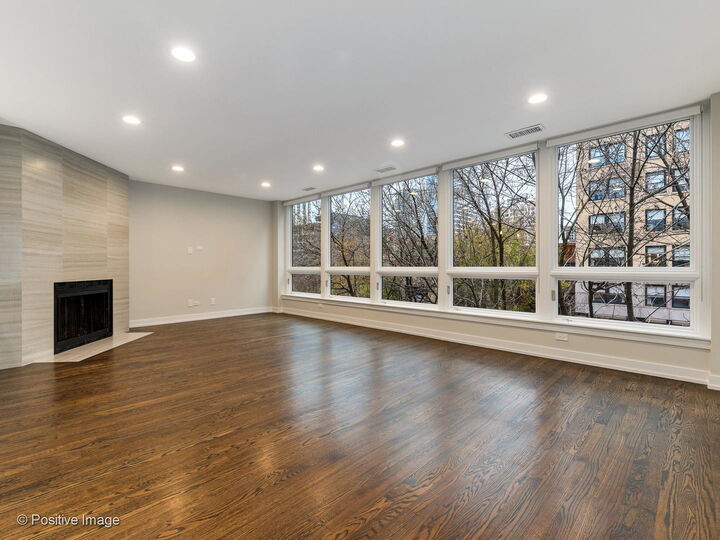 Property Photo:  1241 N Dearborn Street 4  IL 60610 