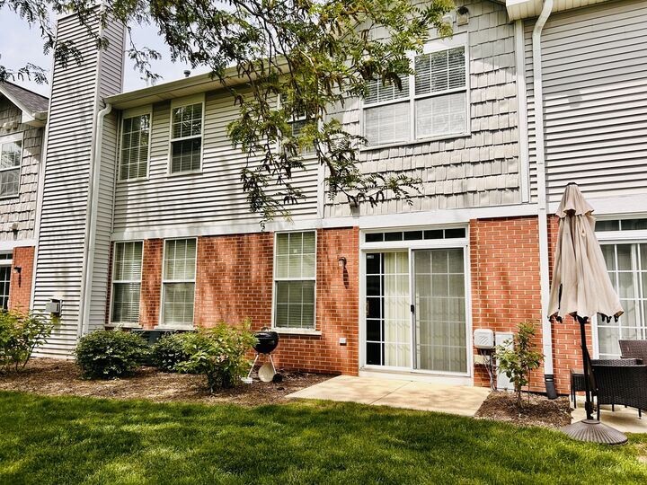Property Photo:  24121 Walnut Circle  IL 60585 