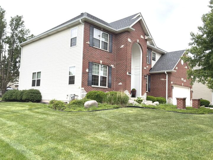 Property Photo:  24839 Thornberry Drive  IL 60544 
