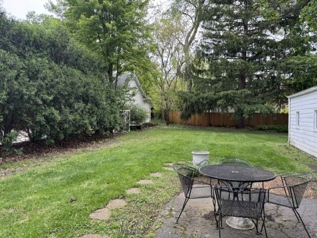 Property Photo: 352 S Wright Street IL 60540