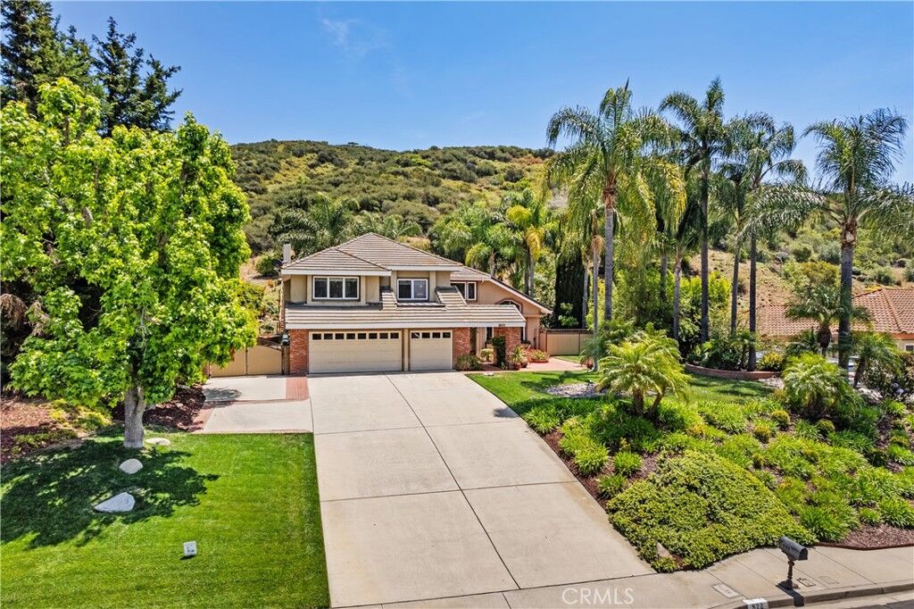 Property Photo:  822 Spring Canyon Place  CA 91320 