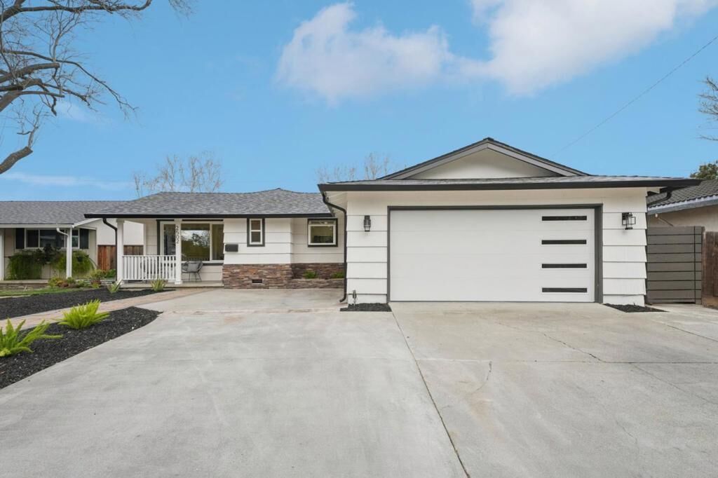 Property Photo: 2502 Meridian Avenue CA 95124