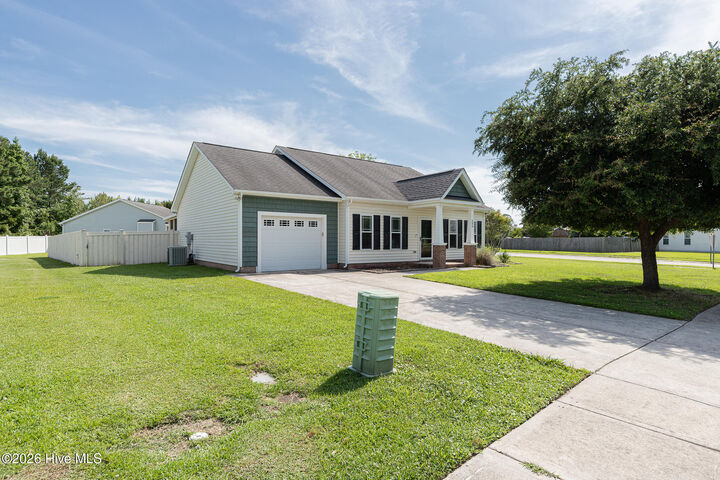 Property Photo: 206 Low Country Lane NC 28584
