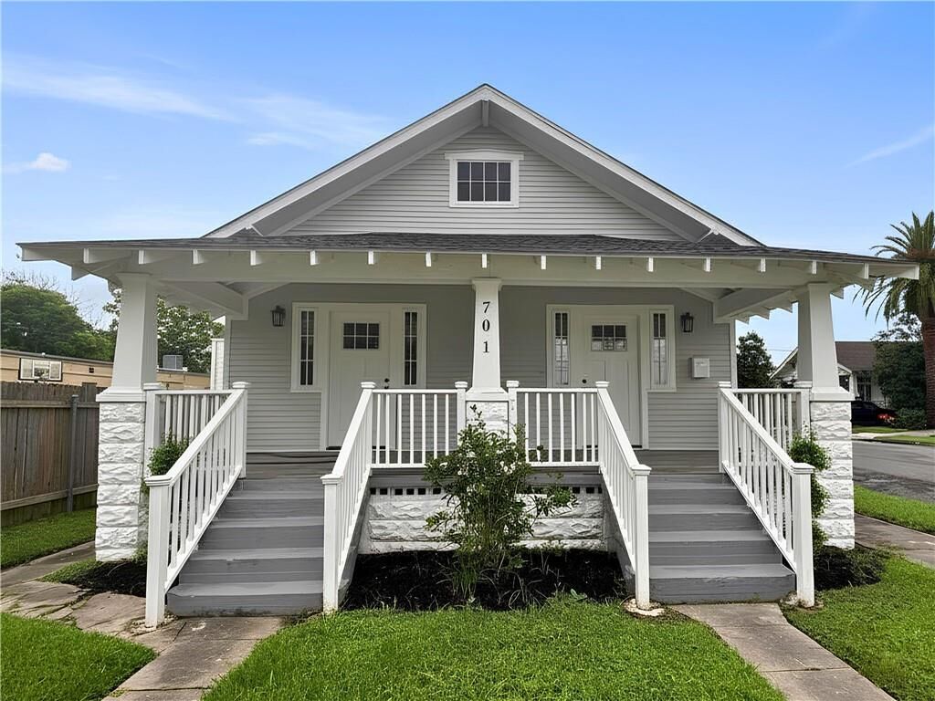 Property Photo:  701 Frankilin Avenue  LA 70053 