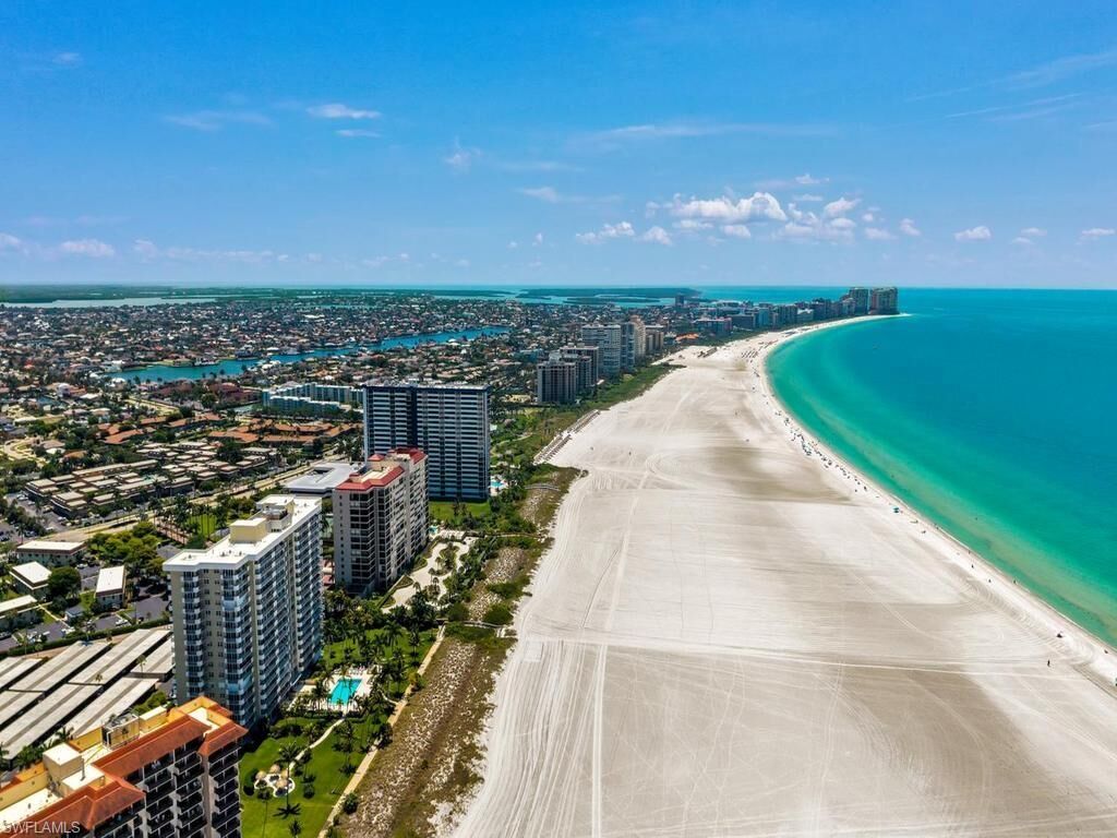 Property Photo: 140 Seaview Ct 206S FL 34145